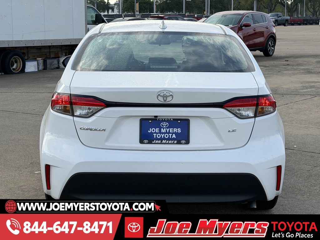 Used 2024 Ice Cap Toyota LE image 8