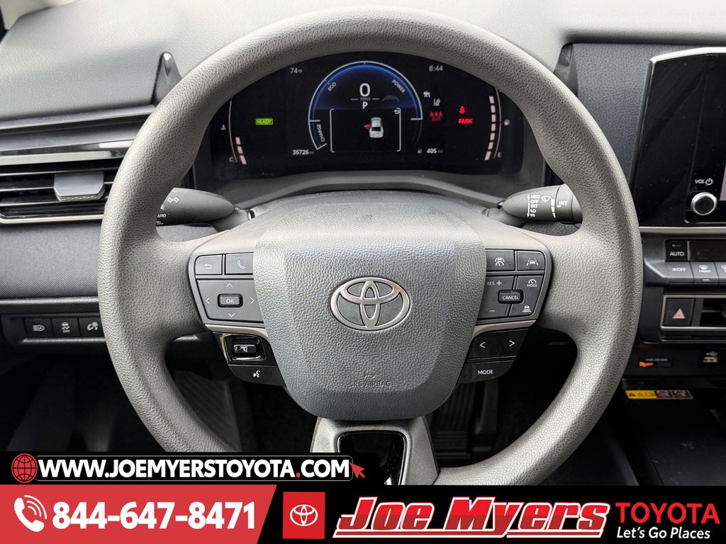 Used 2025 Ice Cap Toyota LE image 15