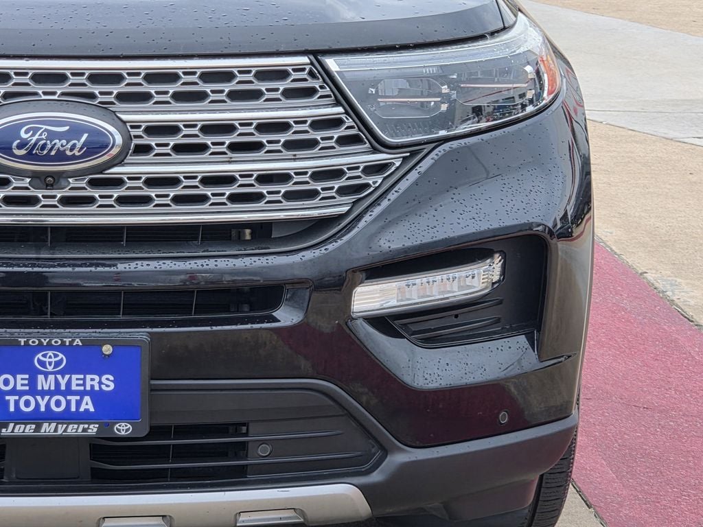 Used 2020 Black Metallic Ford Limited image 4