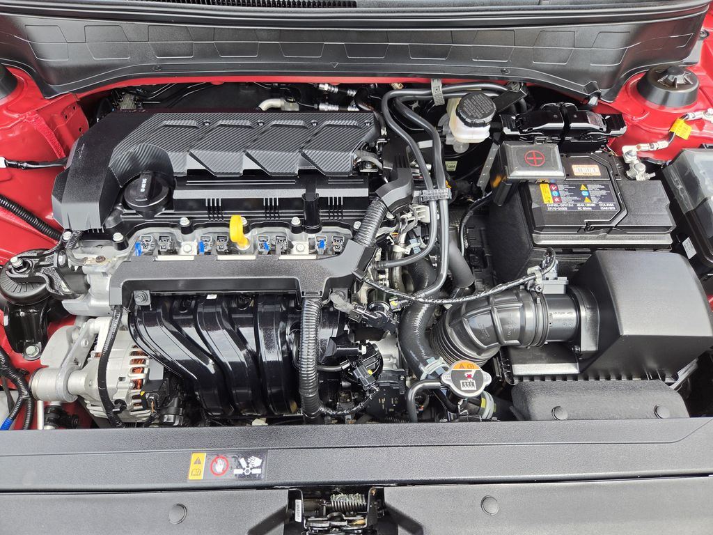 Used 2025 Ultimate Red Hyundai SE image 28