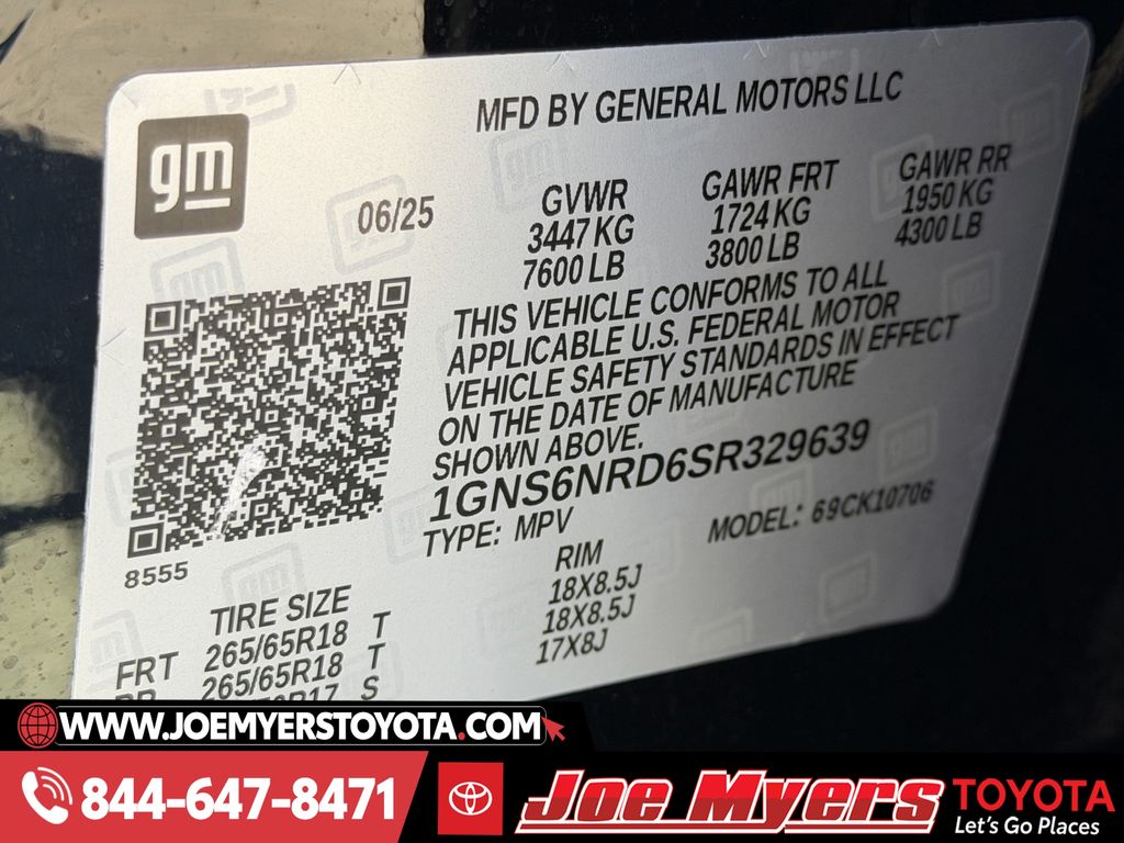 Used 2025 Black Chevrolet LT image 32