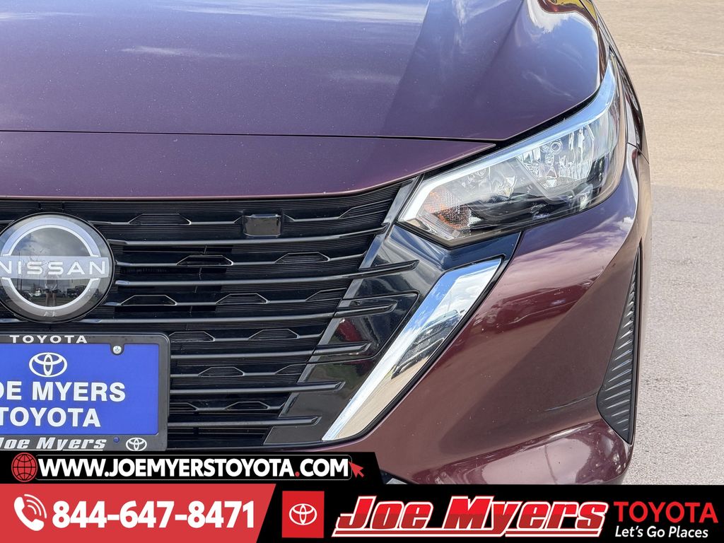 Used 2025 Rosewood Metallic Nissan SV image 4