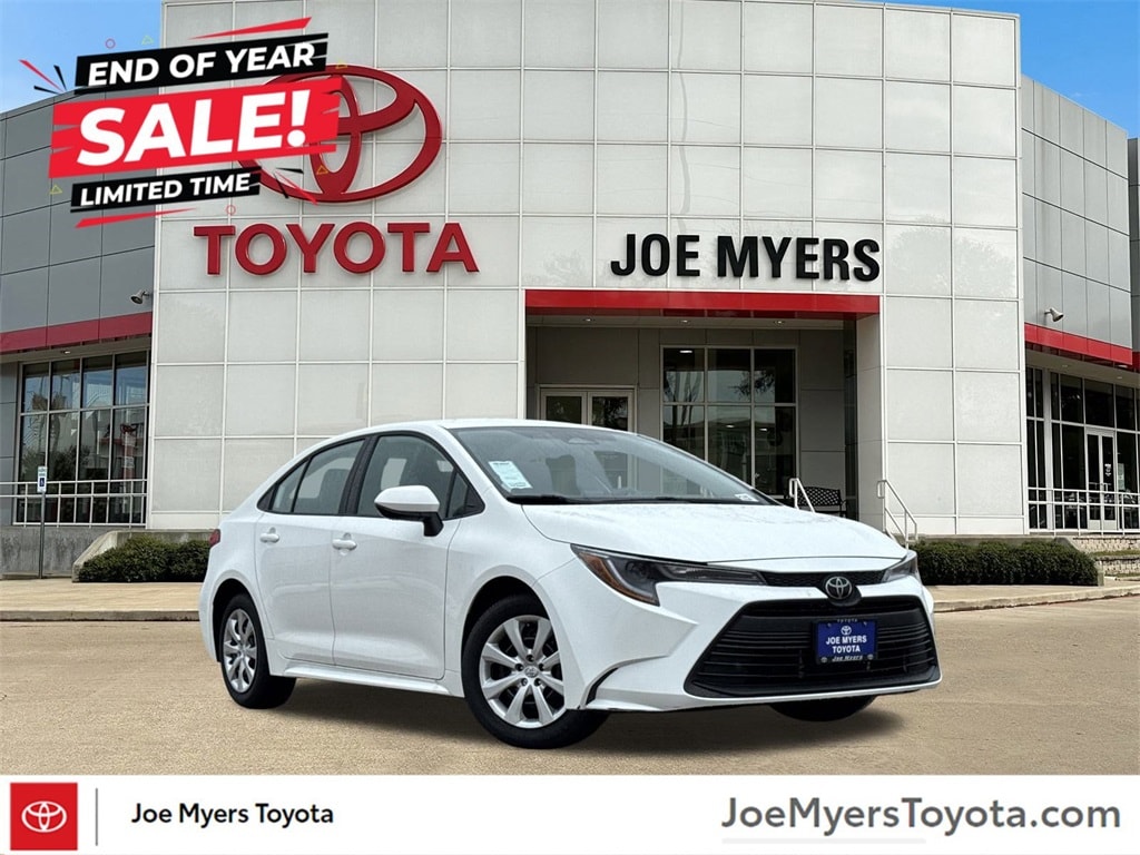 2025 Toyota Corolla LE's photo