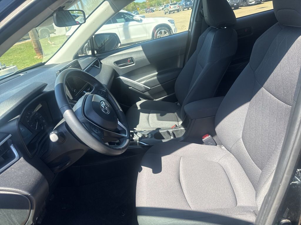 Used 2025 Toyota Corolla Cross LE SUV