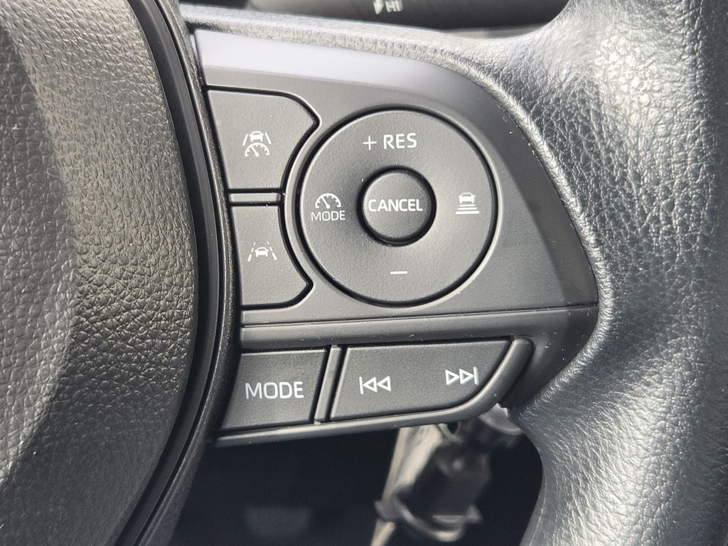 Used 2026 Ice Toyota LE image 22
