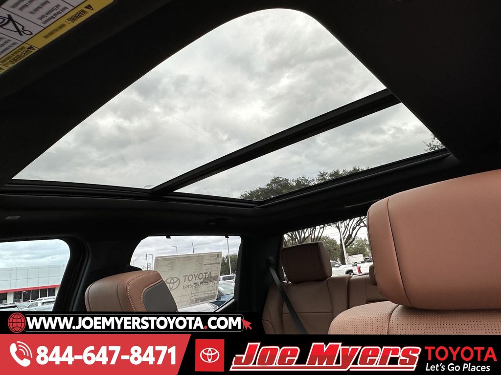 2025 Toyota Tundra 1794 Edition - Photo 17