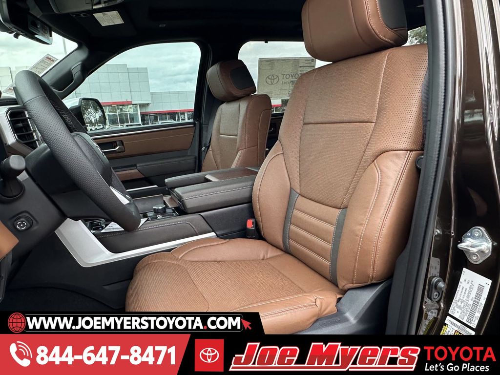 2025 Toyota Tundra 1794 Edition - Photo 18
