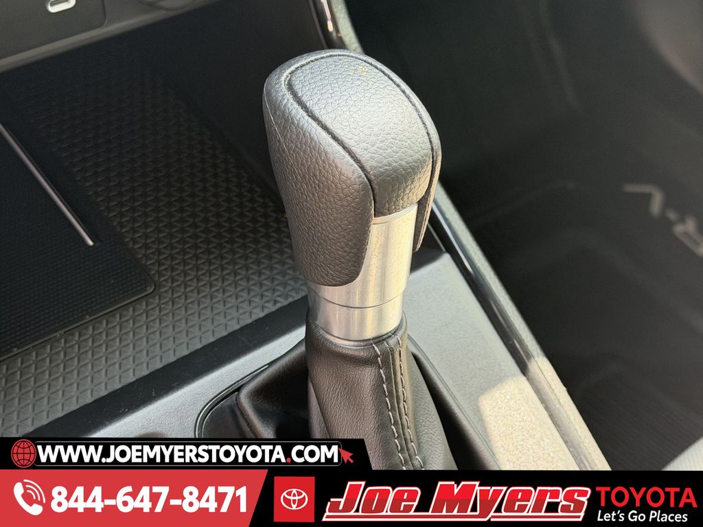 Used 2026 Urban Gray Pearl Honda EX image 20