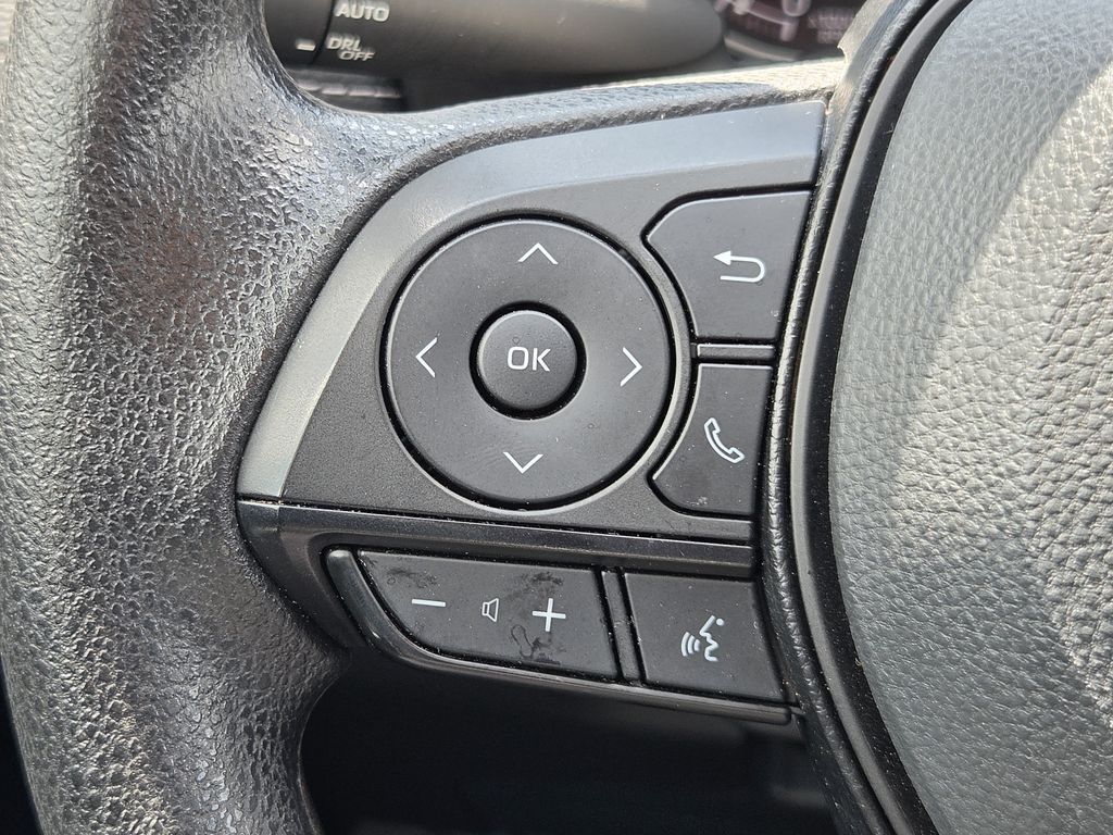 Used 2025 Midnight Black Metallic Toyota XLE image 24