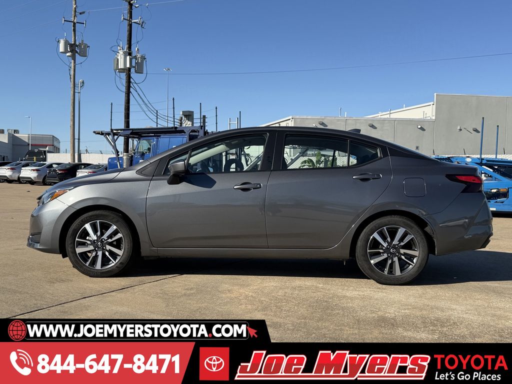 Used 2025 Gun Metallic Nissan 1.6 SV image 6