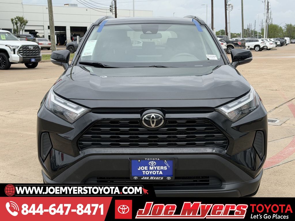 Used 2022 Midnight Black Metallic Toyota XLE image 3