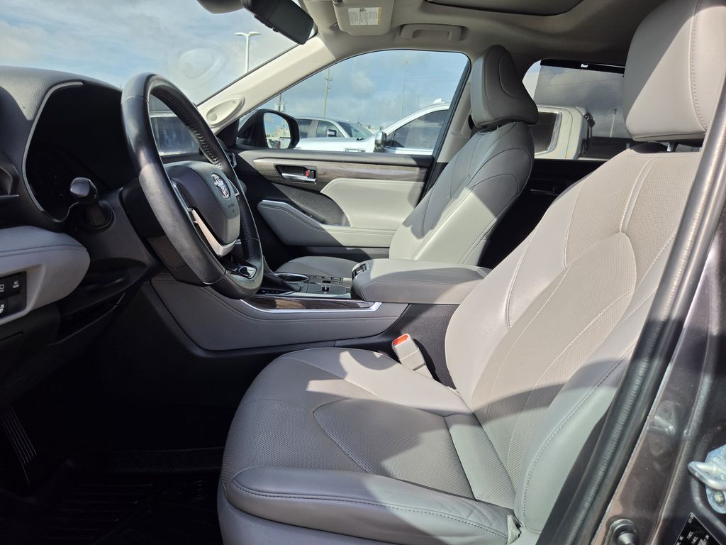 Used 2023 Magnetic Gray Metallic Toyota Limited image 27