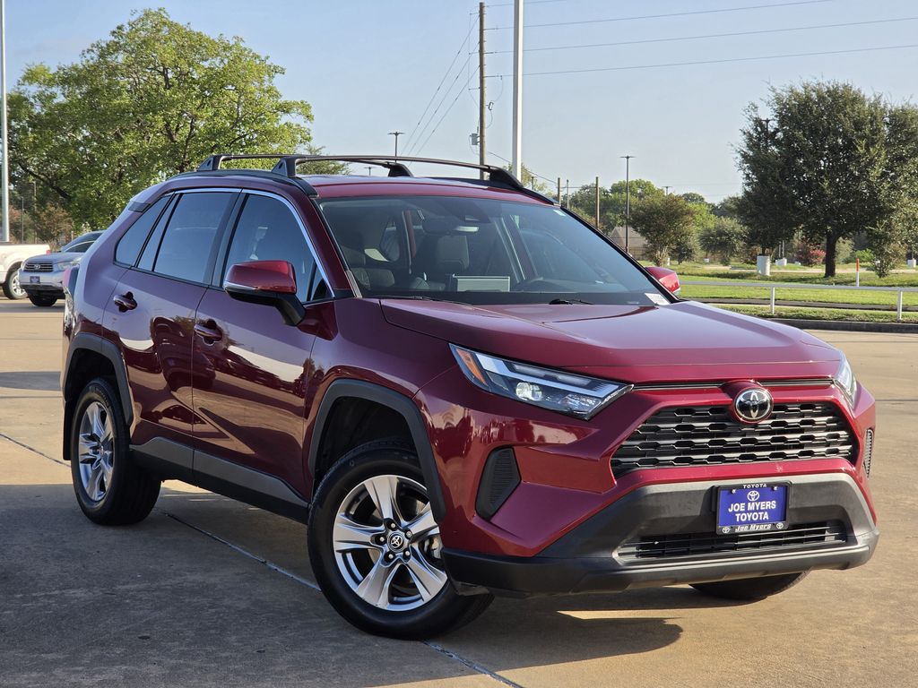 Used 2023 Pearl Toyota XLE image 2