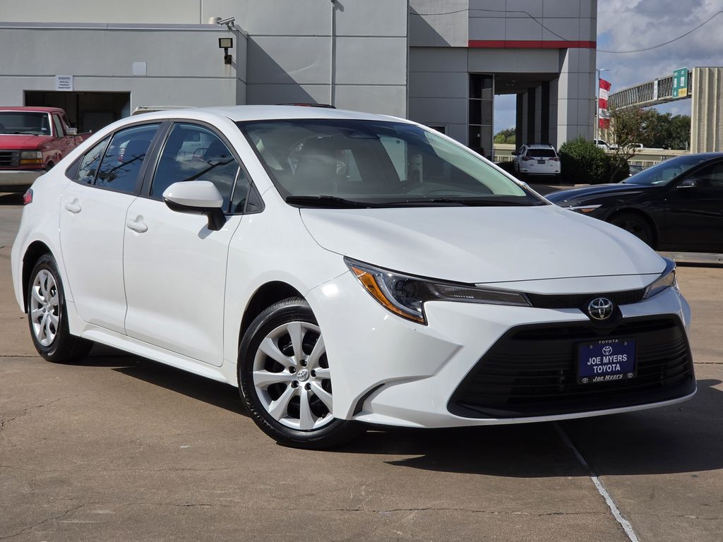 Used 2026 Ice Toyota LE image 2