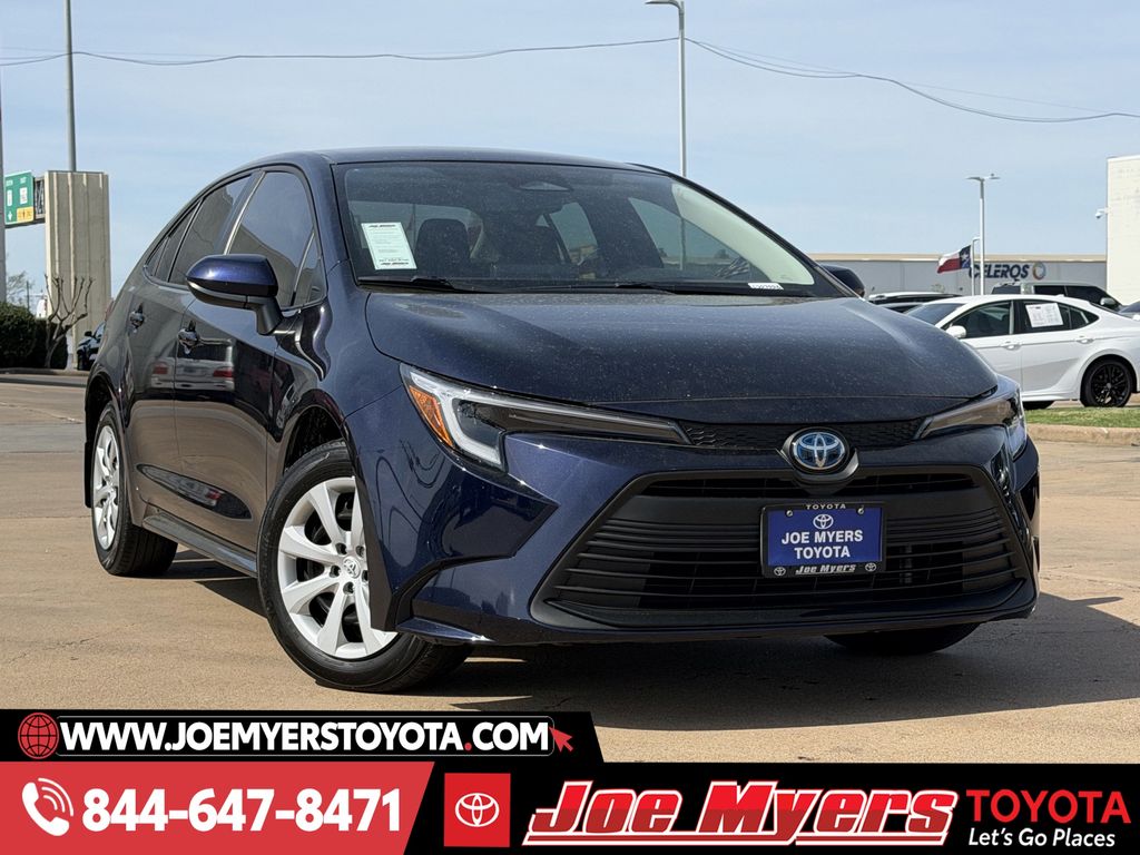 Used 2025 Blueprint Toyota LE image 2