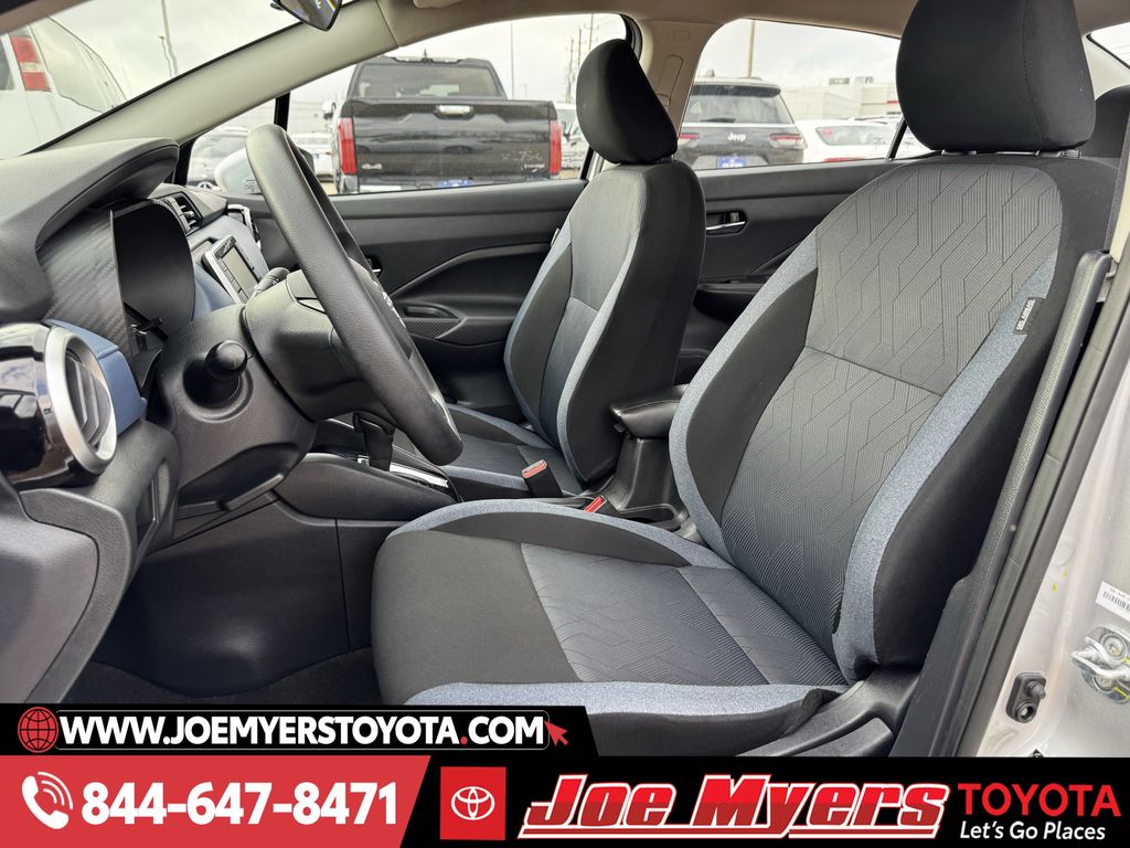 Used 2025 Brilliant Silver Metallic Nissan 1.6 SV image 27