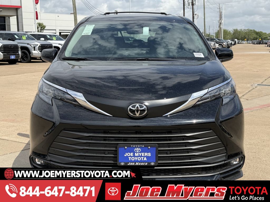 New 2026 Midnight Black Toyota XLE 8 Passenger image 3