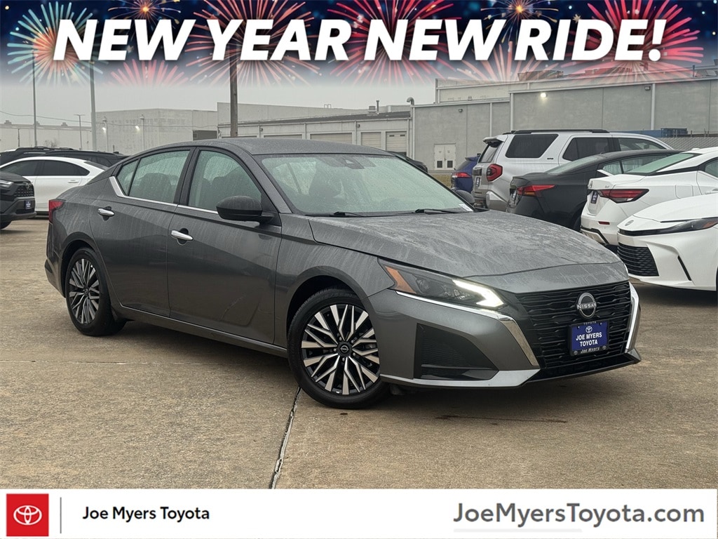 2025 Nissan Altima SV