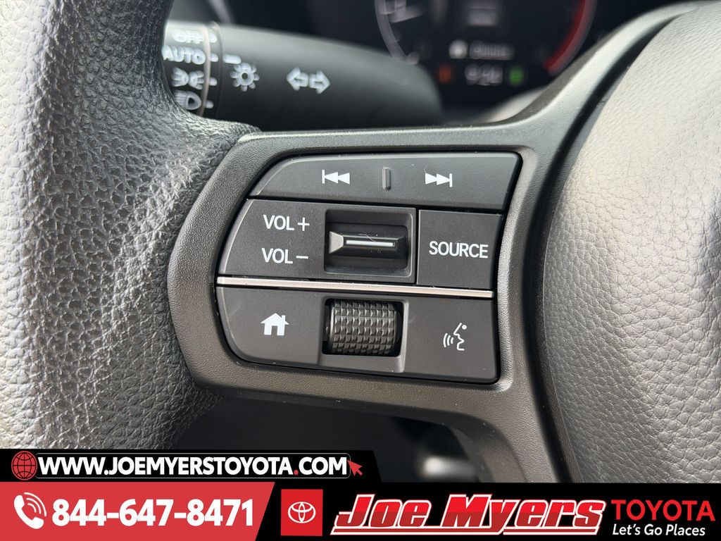 Used 2025 Urban Gray Pearl Honda LX image 20