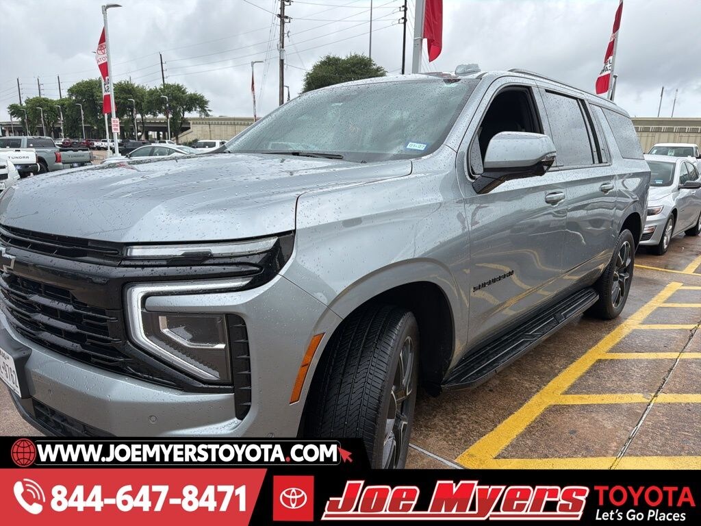 Used 2025 Chevrolet Suburban RST SUV