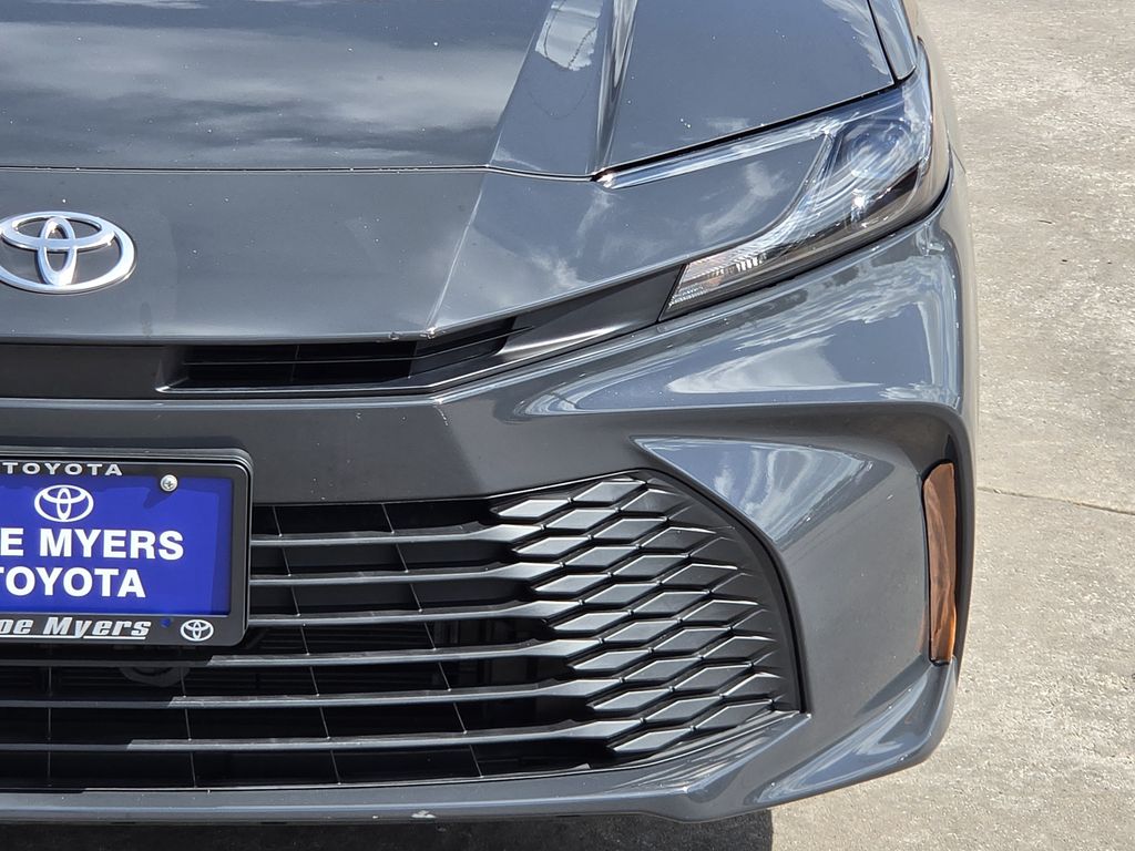 Used 2026 Underground Toyota LE image 4