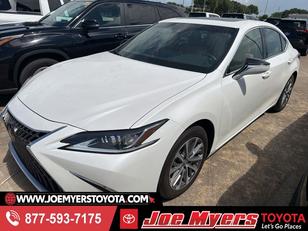 2024 Lexus ES 350 350's photo