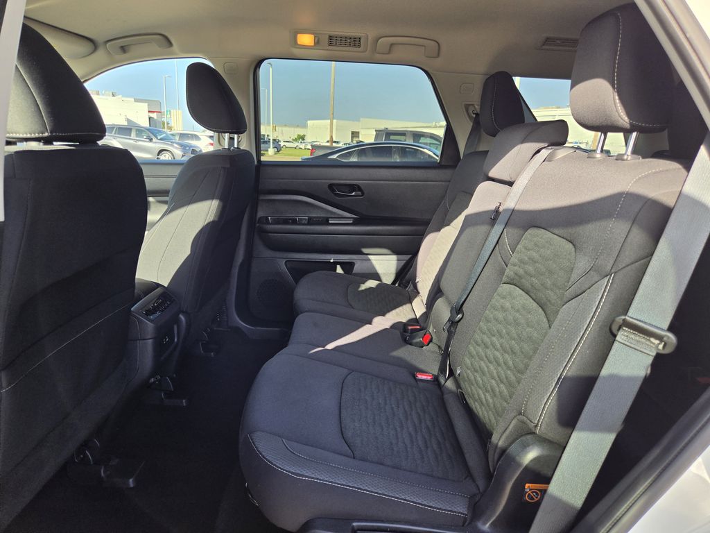 Used 2025 Glacier White Nissan SV image 28