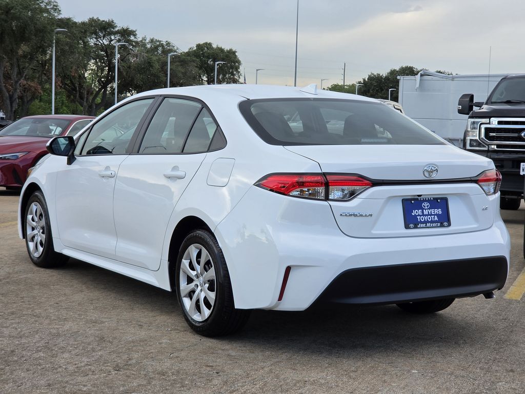 Used 2026 Ice Toyota LE image 7