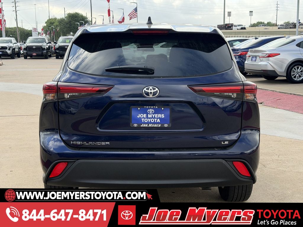 Used 2025 Blueprint Toyota LE image 8