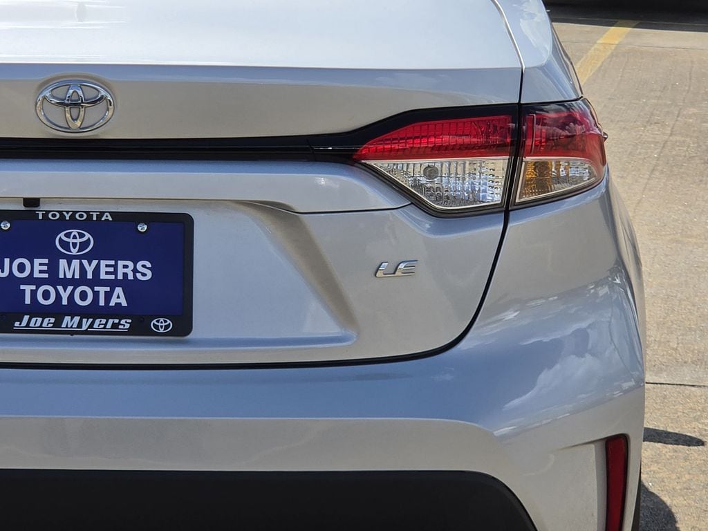 Used 2026 Classic Silver Metallic Toyota LE image 9