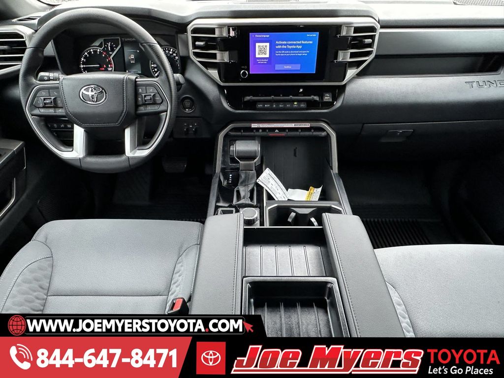 2025 Toyota Tundra SR5 - Photo 9