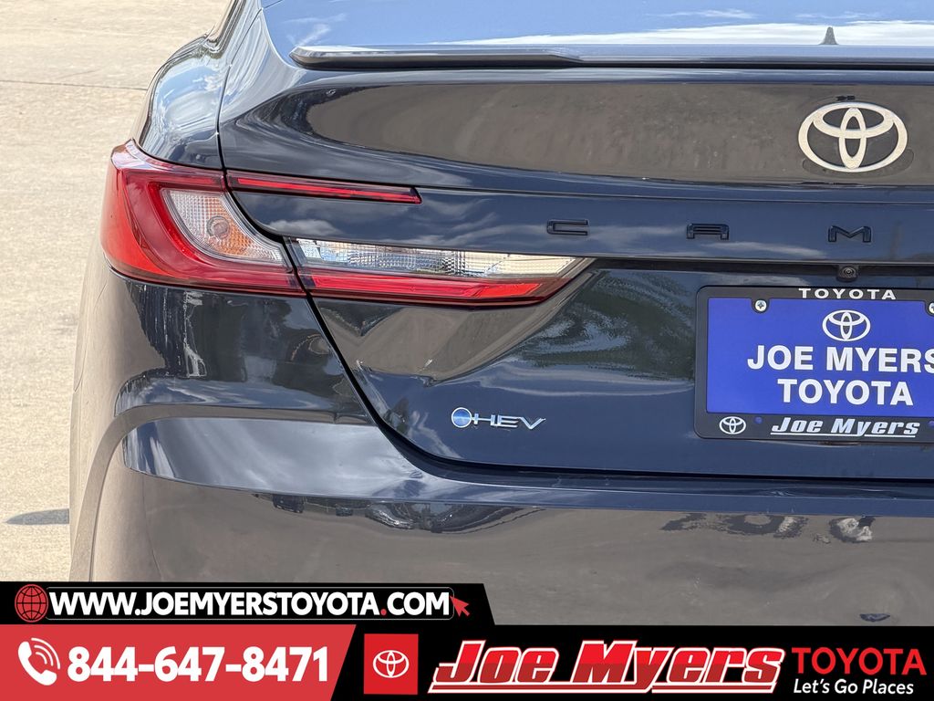 Used 2025 Underground Toyota SE image 10