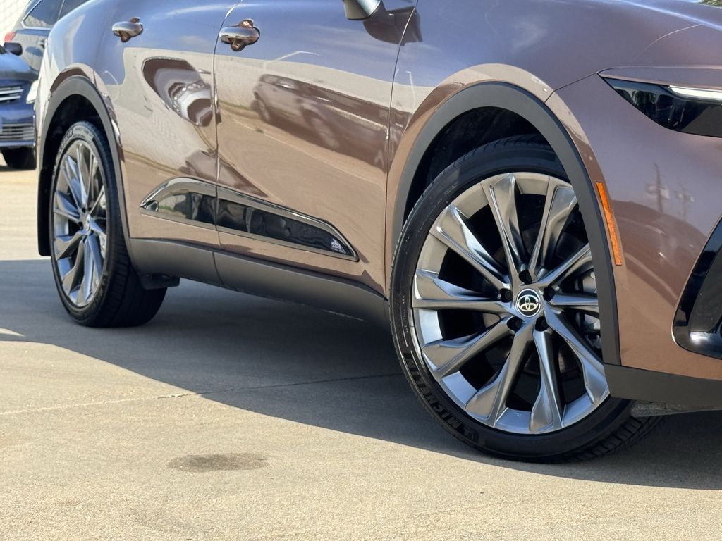 Used 2026 Bronze Toyota Limited image 3
