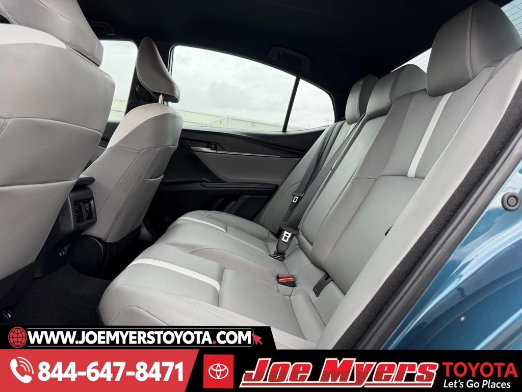 Used 2025 Ocean Gem Toyota SE image 29