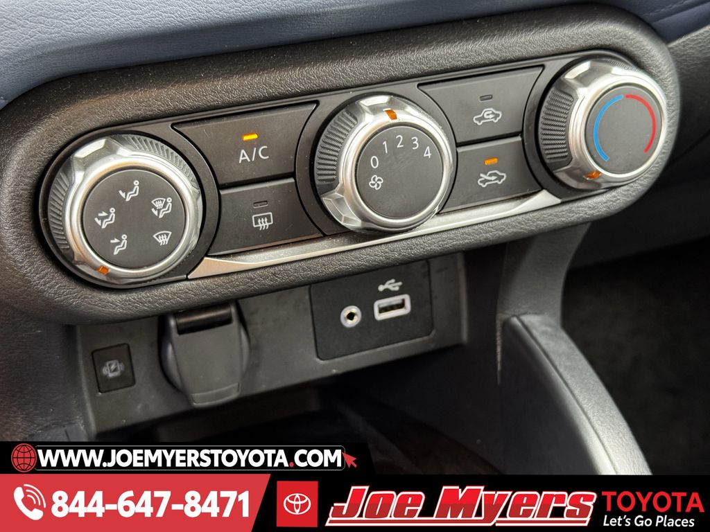 Used 2025 Brilliant Silver Metallic Nissan 1.6 SV image 19