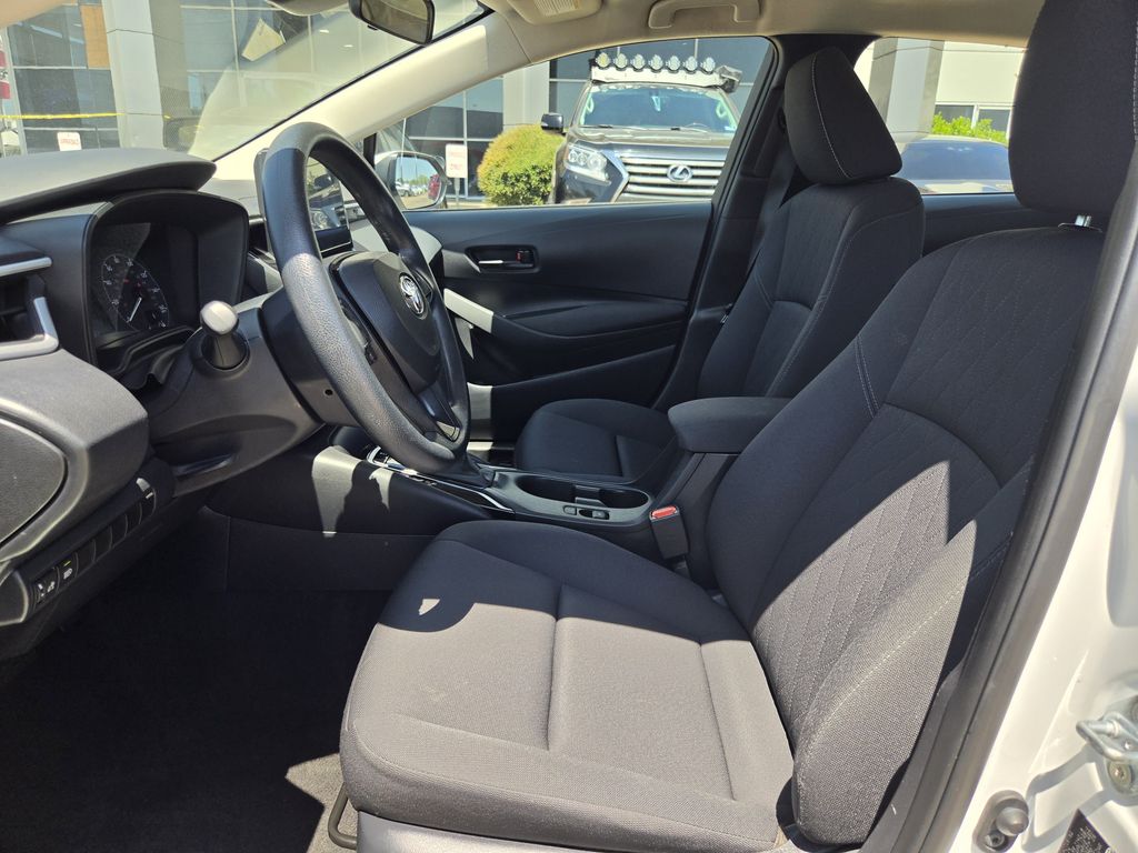 Used 2025 Ice Toyota LE image 26