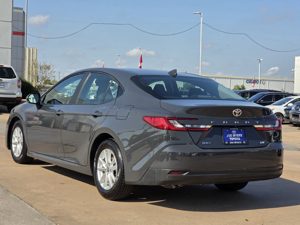 Used 2025 Underground Toyota LE image 7