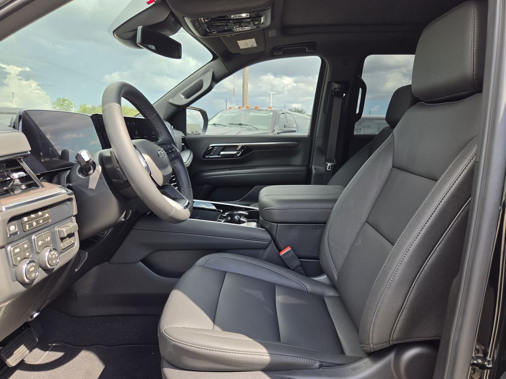 Used 2026 Black Chevrolet Z71 image 26
