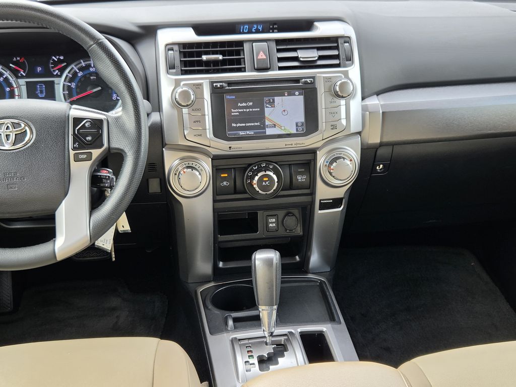 Used 2016 Midnight Black Metallic Toyota SR5 Premium image 16