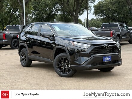 2025 Toyota RAV4 LE SUV