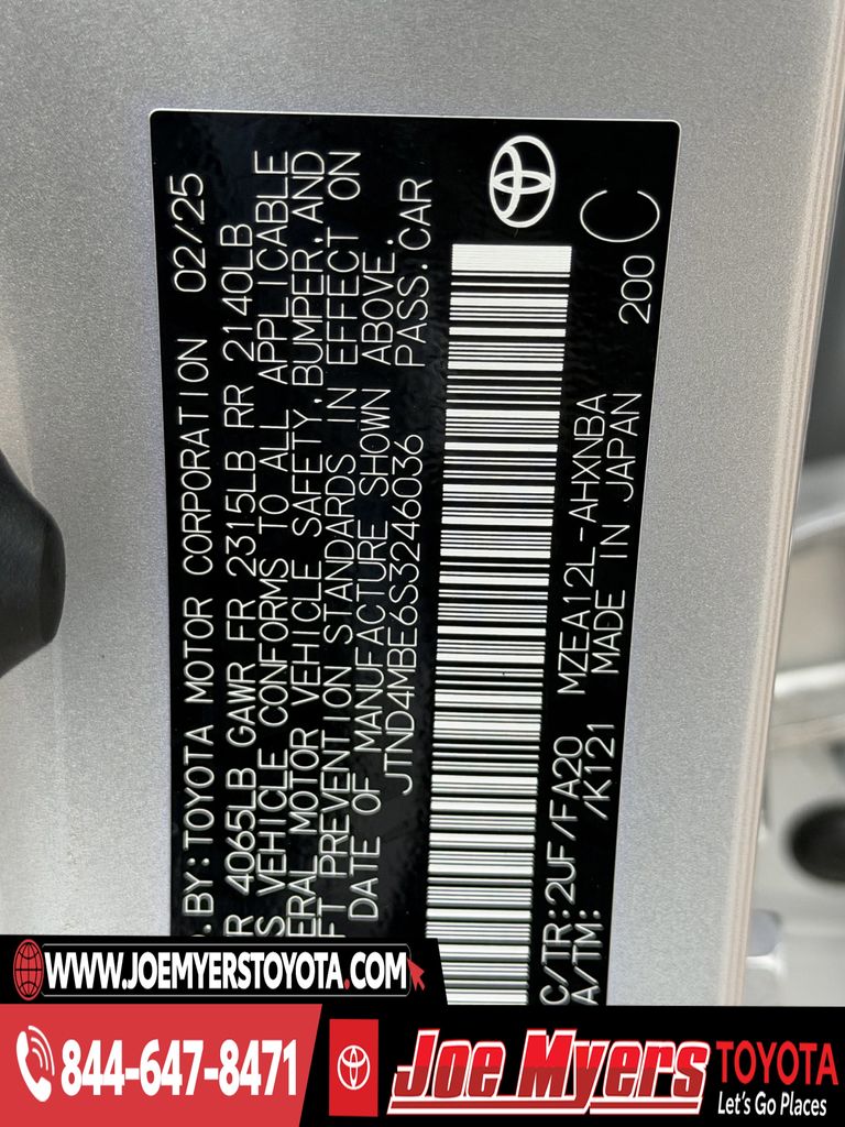 Used 2025 Classic Silver Metallic Midnight Black Metallic Toyota SE image 31