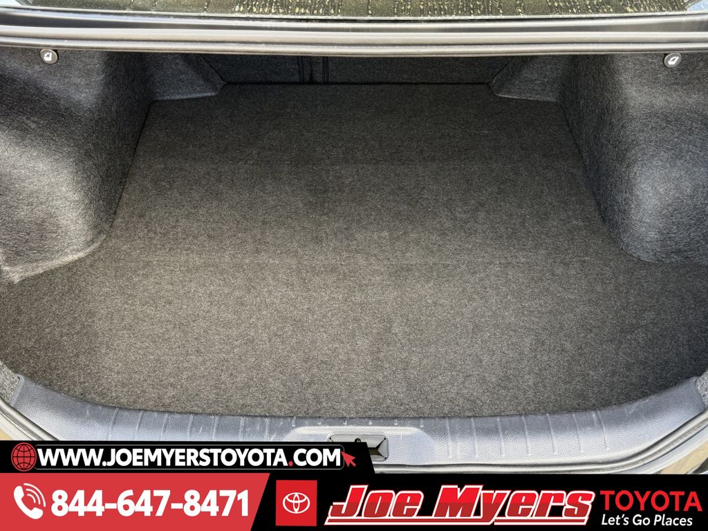 Used 2025 Super Black Clearcoat Nissan 2.5 SR image 30