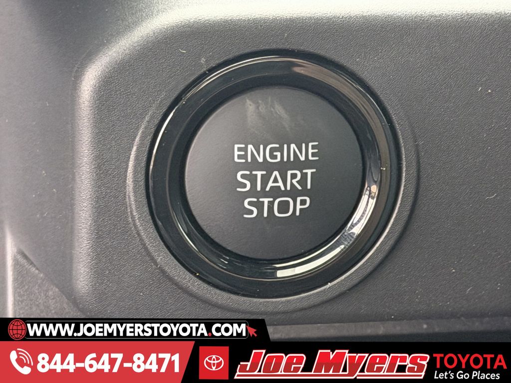 New 2026 Ice Cap Toyota SR5 image 20