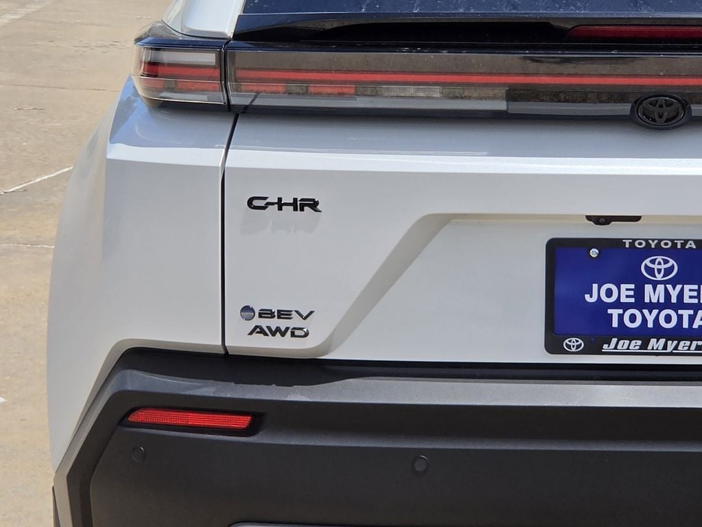 New 2026 Wind Chill Pearl Toyota SE image 10