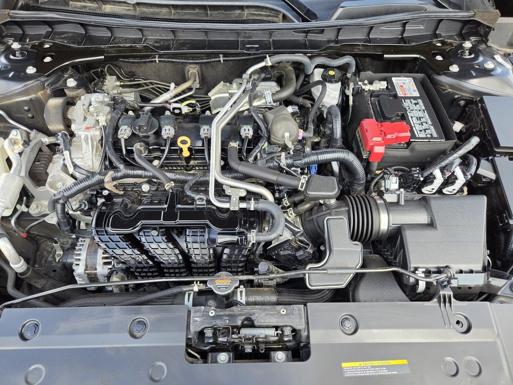 Used 2025 Super Black Clearcoat Nissan 2.5 SV image 30
