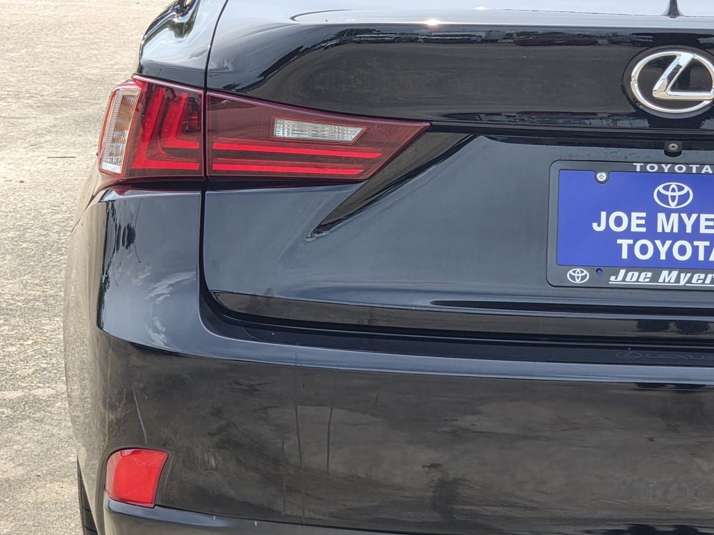 Used 2016 Obsidian Lexus 200t image 10