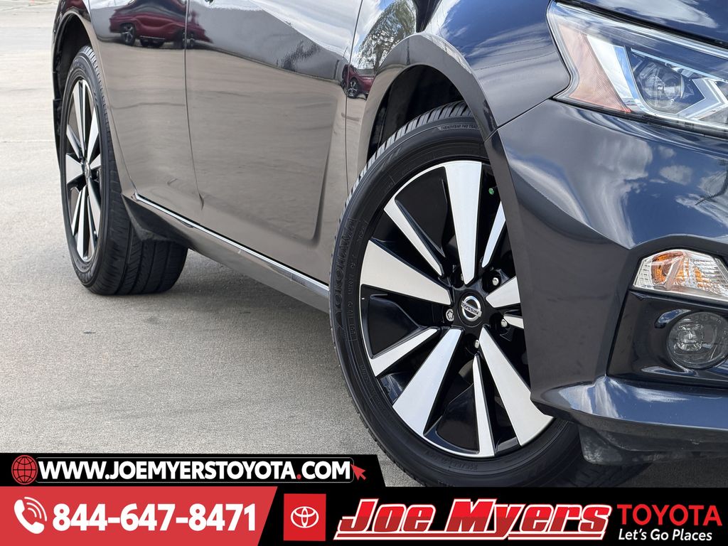 Used 2022 Storm Blue Metallic Nissan 2.5 SL image 12