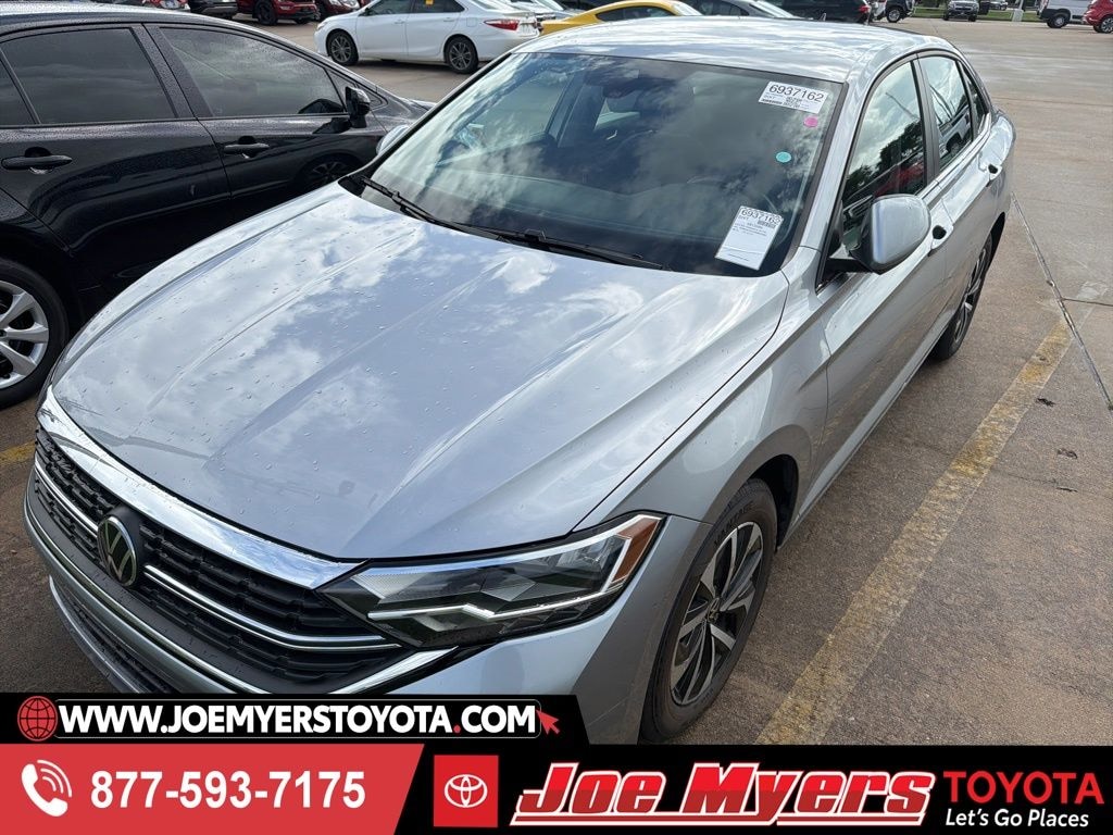 Used 2024 Volkswagen Jetta 1.5T S Sedan