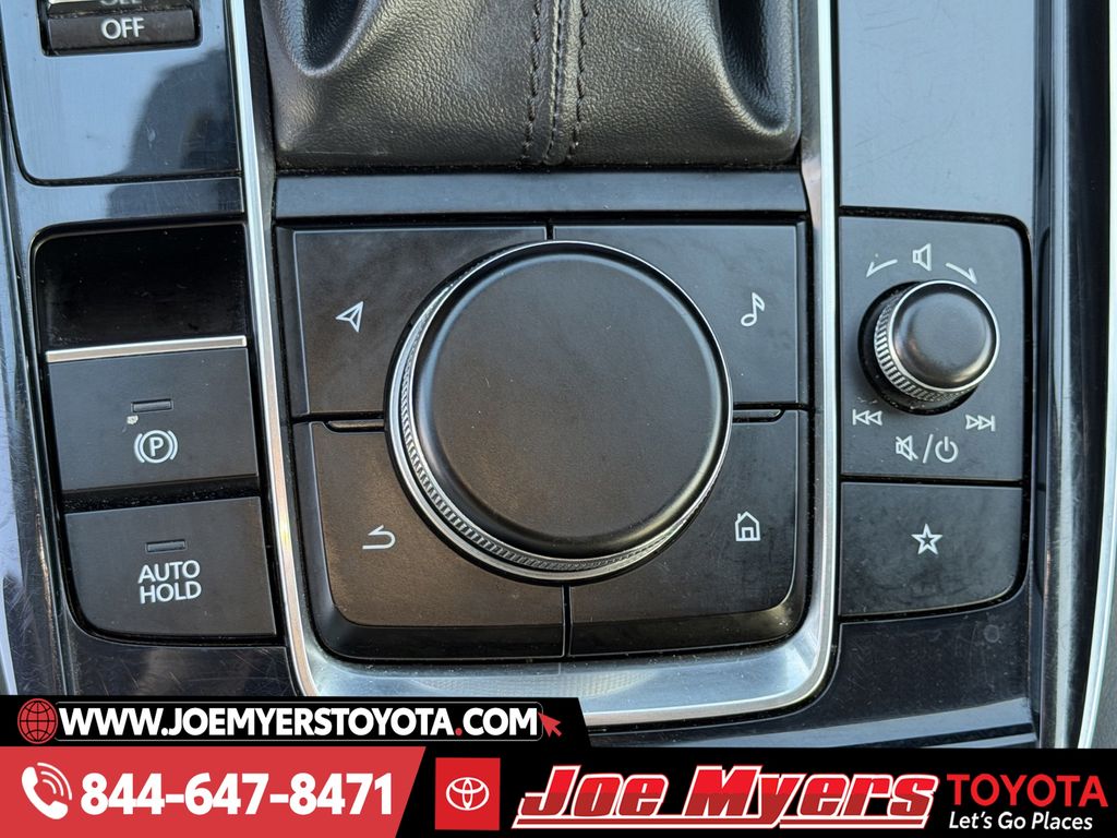 Used 2025 Snowflake White Pearl Mica Mazda 2.5 S Preferred Package image 22