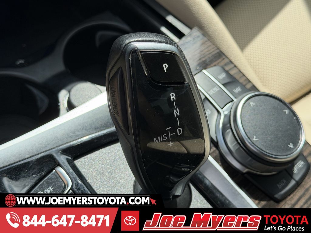 Used 2023 Black Sapphire Metallic BMW 530i image 20